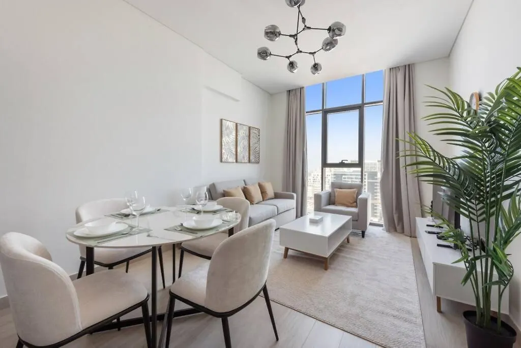 Cozy 2-Bedroom Apartment In Fawad Azizi Residence Dubai